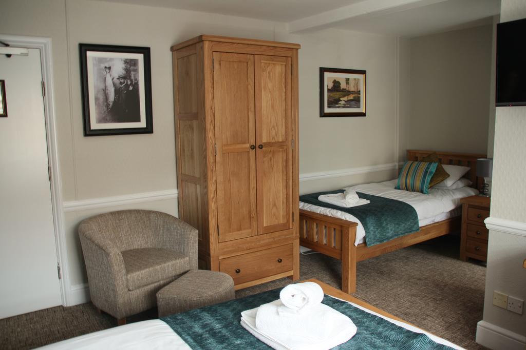 The Swan Inn Sturminster Newton Dış mekan fotoğraf