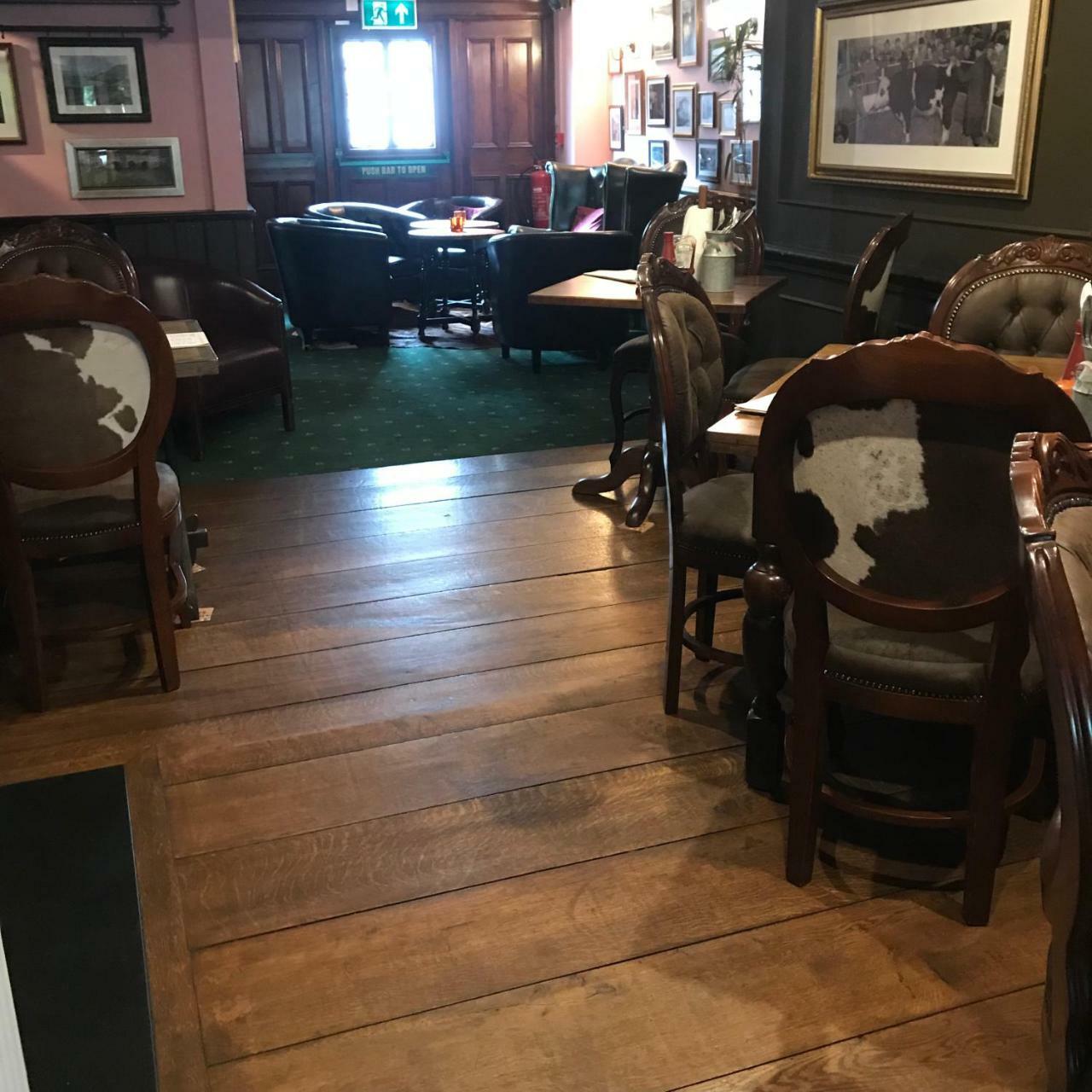The Swan Inn Sturminster Newton Dış mekan fotoğraf