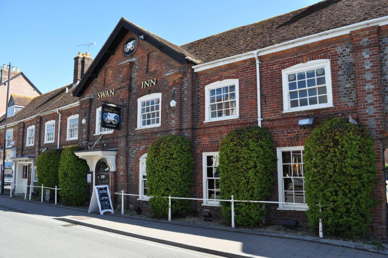 The Swan Inn Sturminster Newton Dış mekan fotoğraf